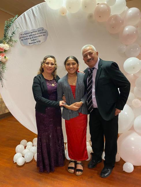 Cena Elisa, Cecy Jose L
